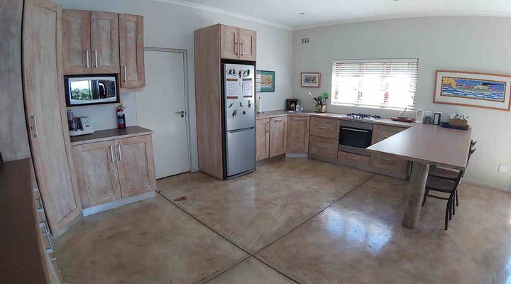 Tanya's Place, 44 Nkwazi Drive, Zinkwazi Beach