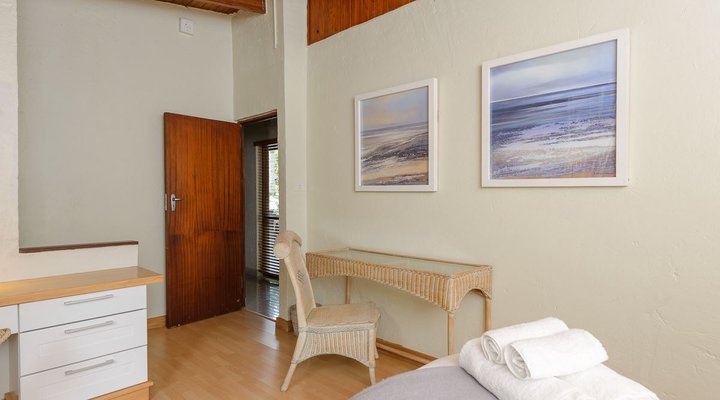 Four Bedroom Superior Villa 12101