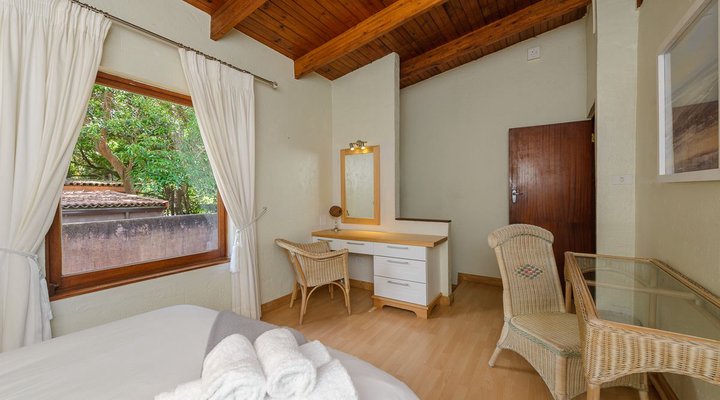 Four Bedroom Superior Villa 12101
