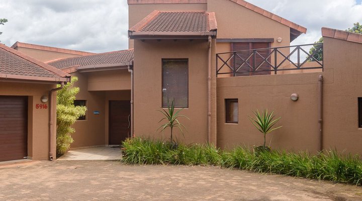 Four Bedroom Luxury Villa 5916