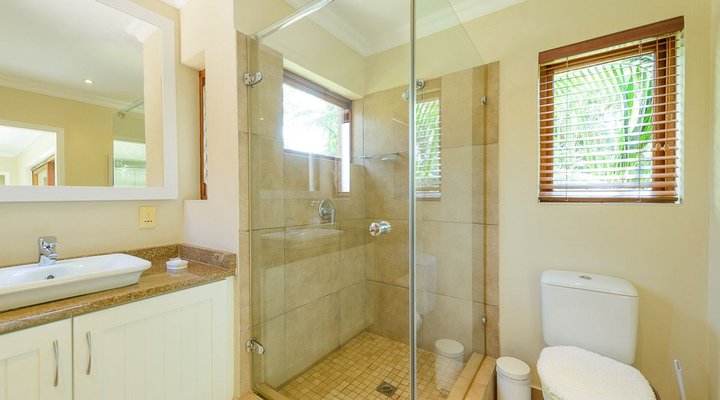 Four Bedroom Luxury Villa 5916