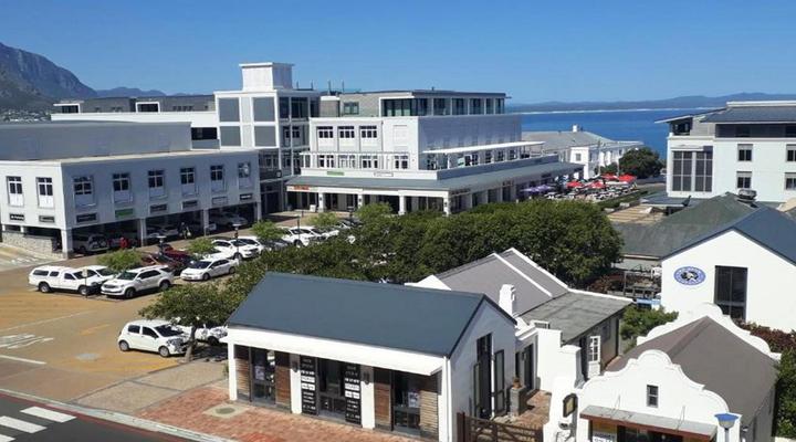 Whale Coast All-Suite-Hotel