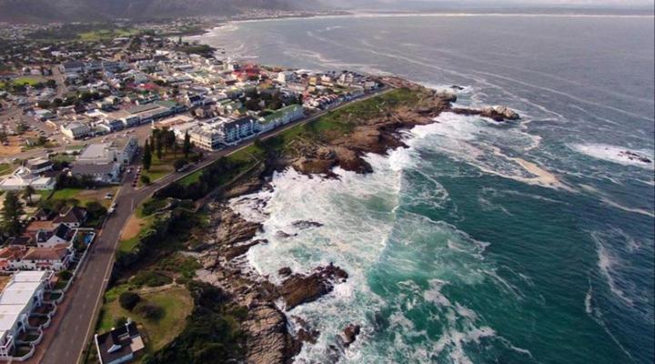 Whale Coast All-Suite-Hotel