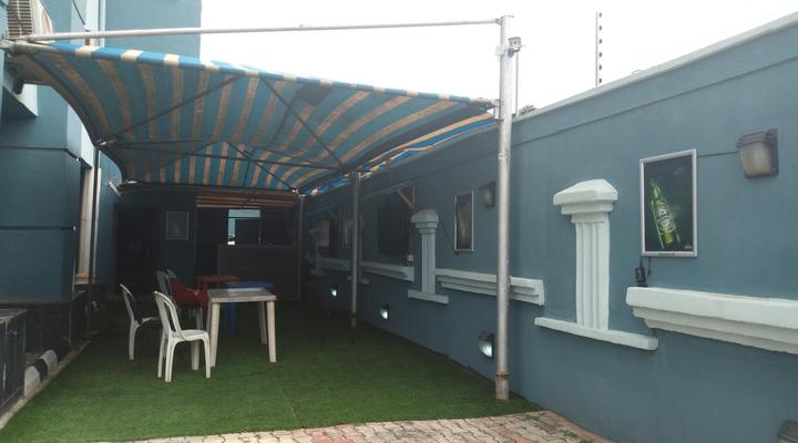 D'Luxx Villa and Suites