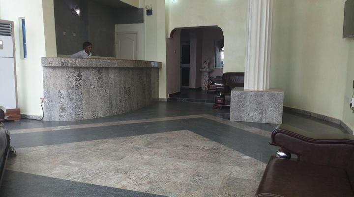 D'Luxx Villa and Suites