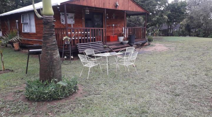 Umndeni Log Cabin
