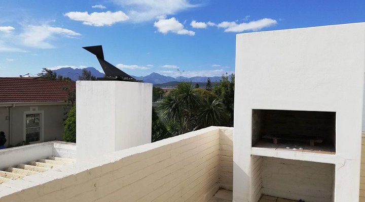 Cayman Beach House No 38