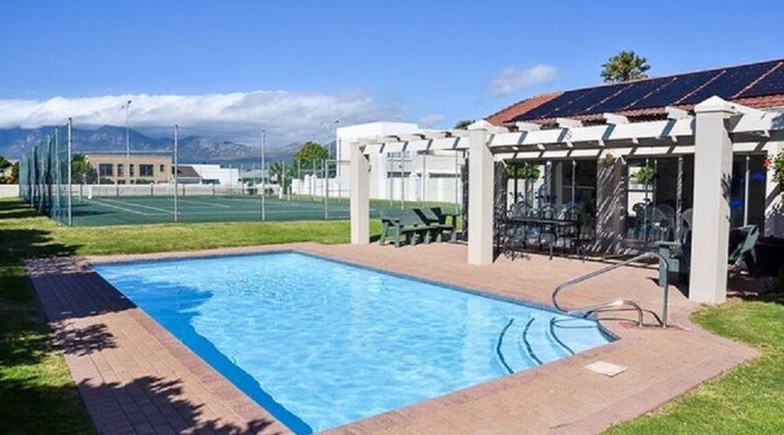 Cayman Beach House No 38