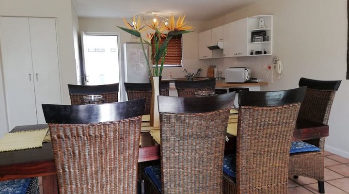 Cayman Beach House No 38