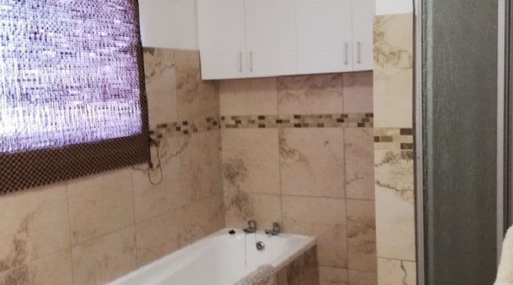 Cayman Beach House No 38