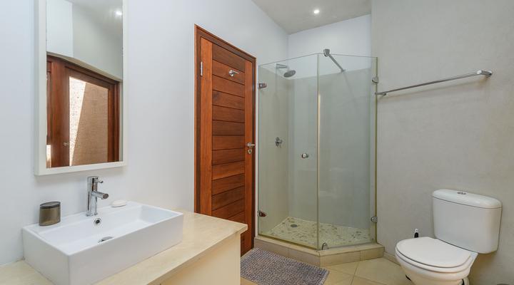 San Lameer Villa 1603 - 5 Bedroom Luxury