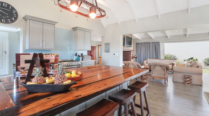 Family Friendly 4 bedroom house in Onrus