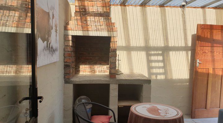 Chrisuella Self-Catering