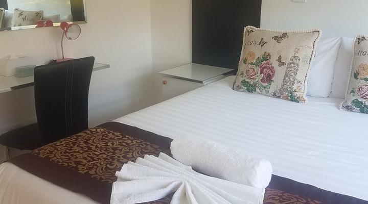 Keeme-Nao Self Catering Apartments