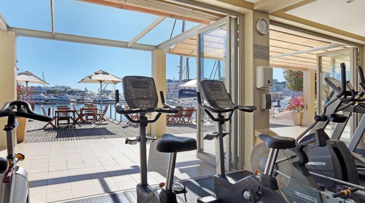 Waterfront Stays 102