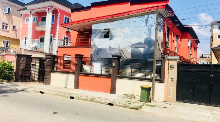 Esporta Hotel Yaba