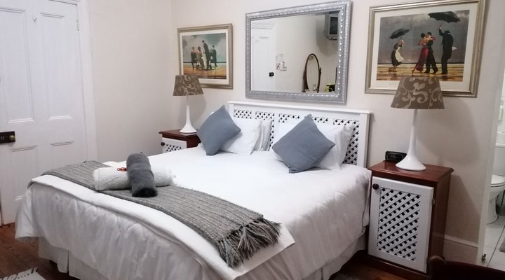 Nottingham Country House