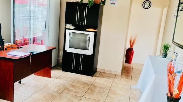 Carnival View Guest House 