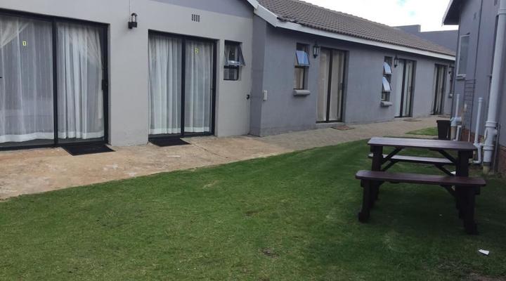 Carnival View Guest House 