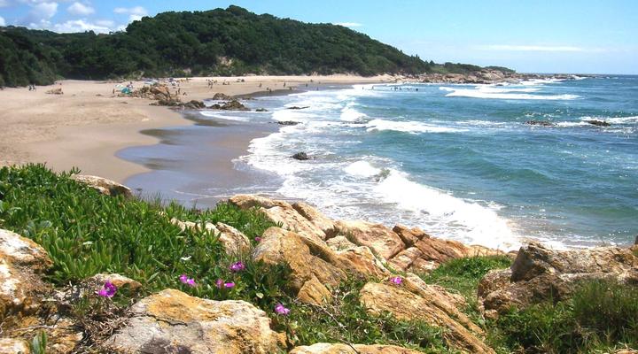 Big Fish Seaside Cottage. Sleeps 10