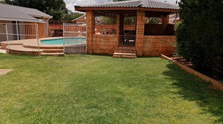 Midway Overnight Rooms