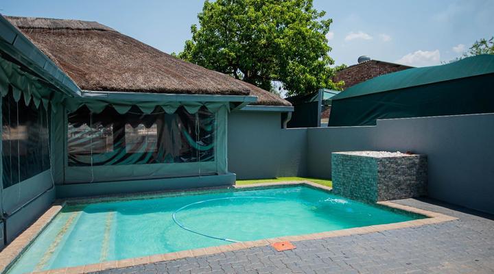 President Guest Lodge