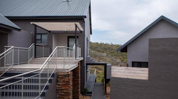 Elements Sunrise Bush Lodge