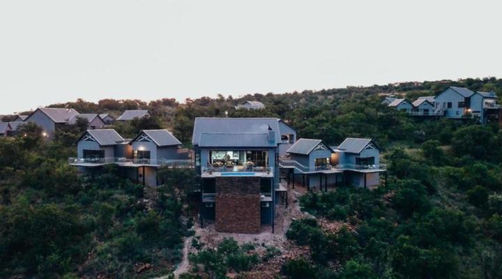 Elements Sunrise Bush Lodge