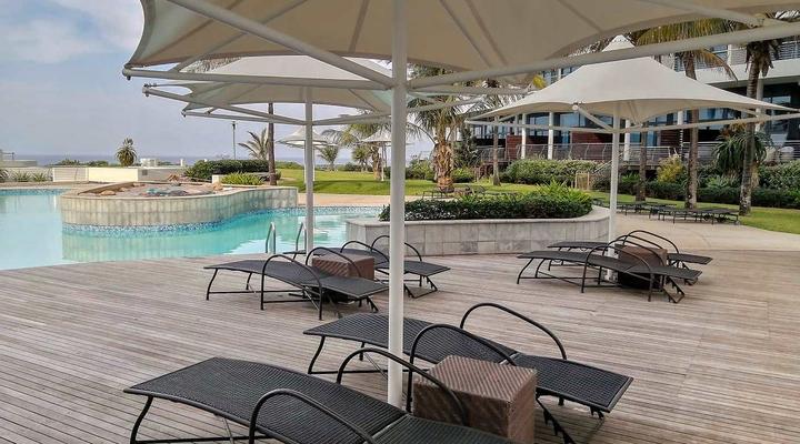 The Pearls, Apartment Dawn