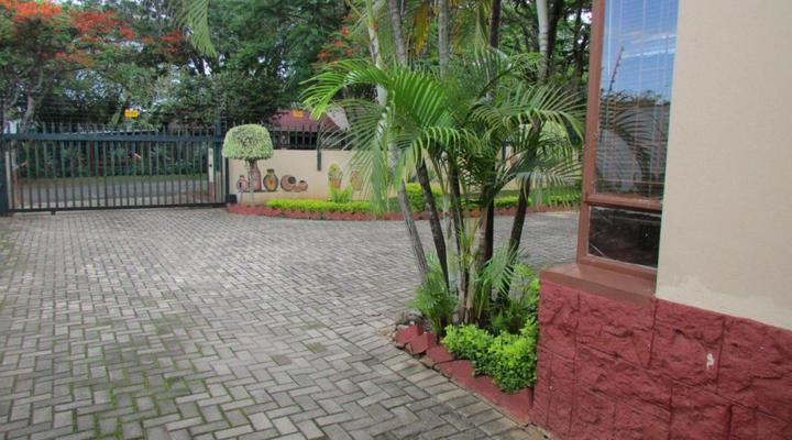 Lalamnandzi1 Guesthouse