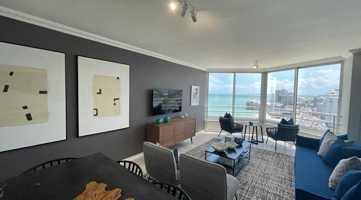 Ashley On Beach (1101)