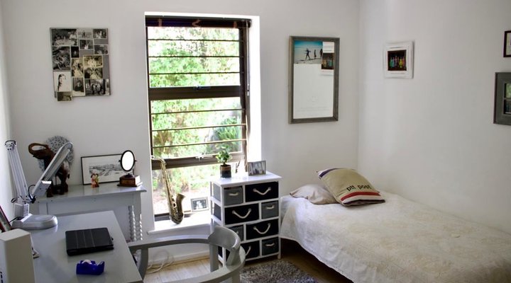 Cozy Town House in Strand