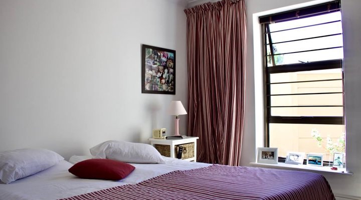 Cozy Town House in Strand