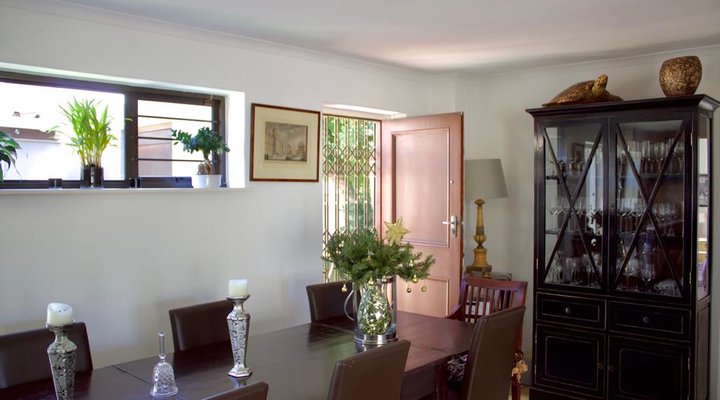 Cozy Town House in Strand