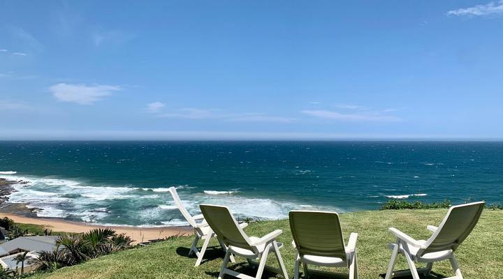 Escape to a Beach Villa in Sheffield Beach, Salt Rock