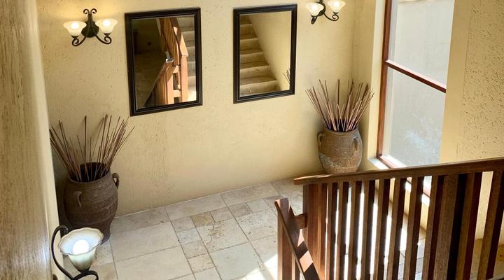 Escape to a Beach Villa in Sheffield Beach, Salt Rock