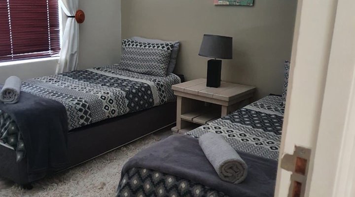 Hilton Court Apartment 12