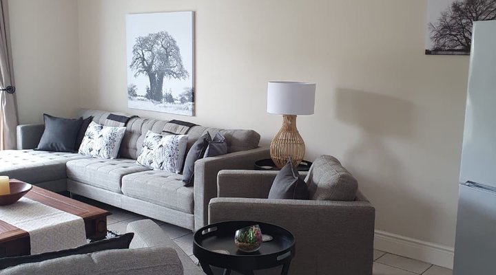 Hilton Court Apartment 12