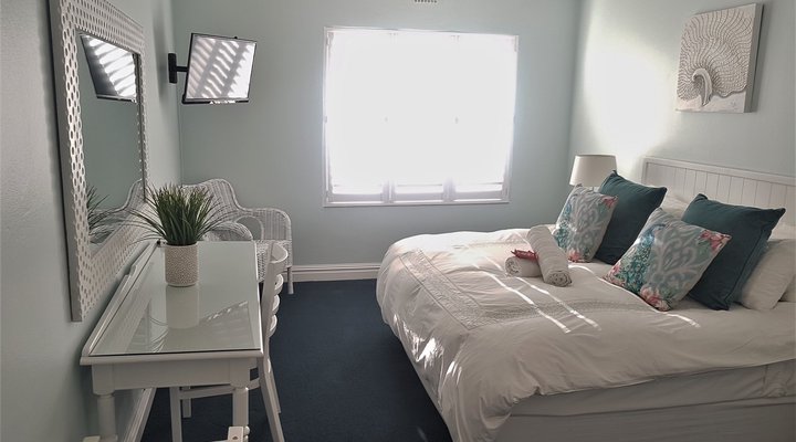 21 Keurboom River Lodge