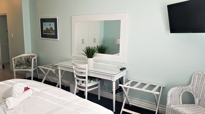 21 Keurboom River Lodge