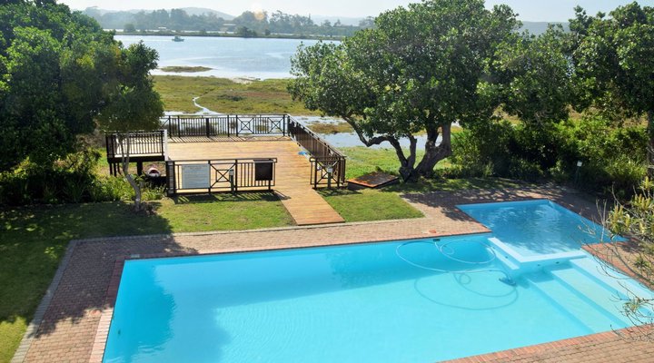 21 Keurboom River Lodge