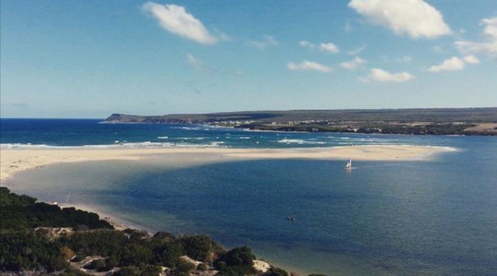 Big Cob Self-Catering Chalets 