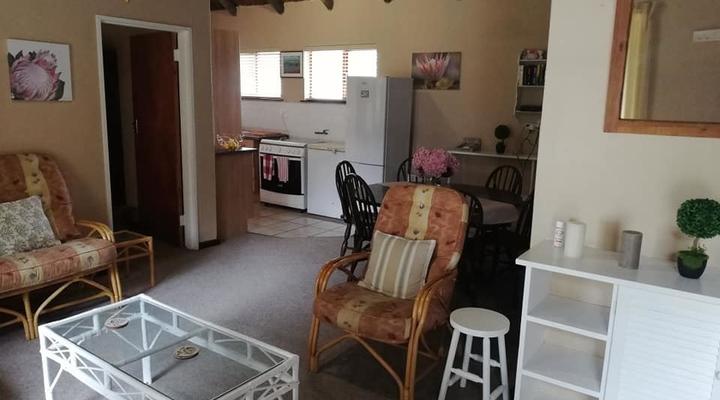 Big Cob Self-Catering Chalets 