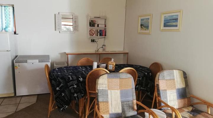 Big Cob Self-Catering Chalets 