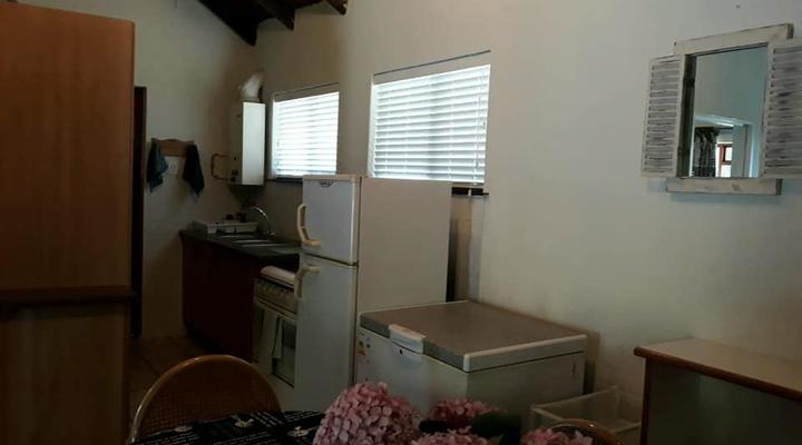 Big Cob Self-Catering Chalets 