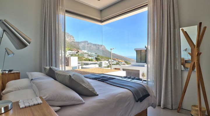CAMPS BAY BREATH OF LIFE Protea Apartment