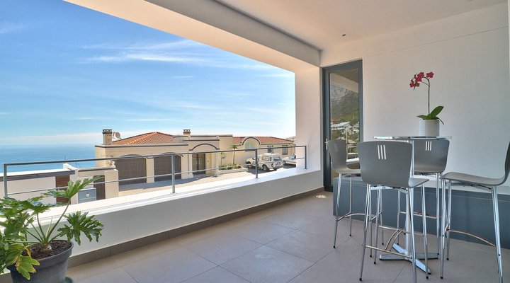 CAMPS BAY BREATH OF LIFE Protea Apartment