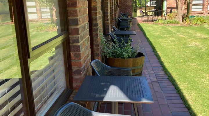Natures Valley Guest House