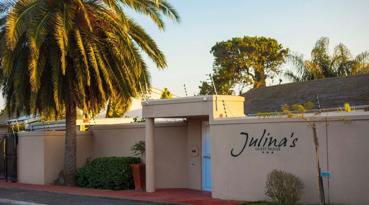 Julina's Guest House