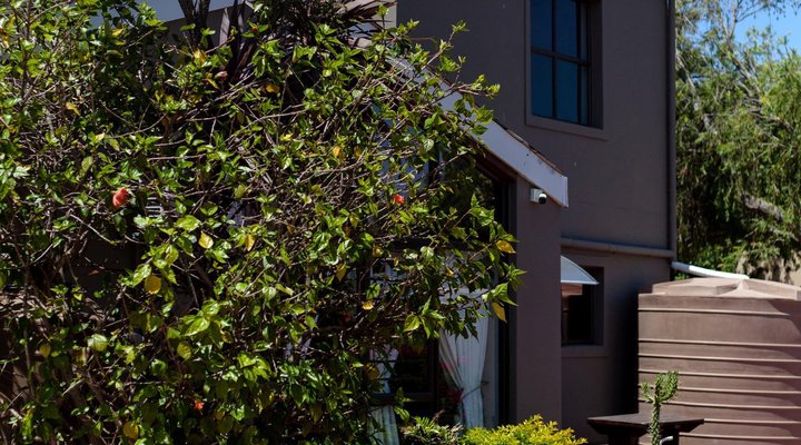 Julina's Guest House